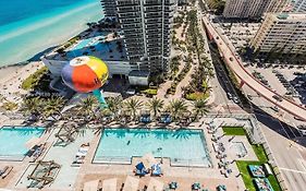 Breathtaking Ocean-View Balcony Lyfe Resort